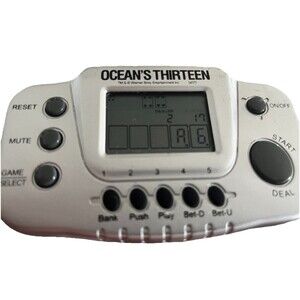 Ocean's Thirteen 7-in-1 Hand-Held Video Card Game TESTED AND WORKING
